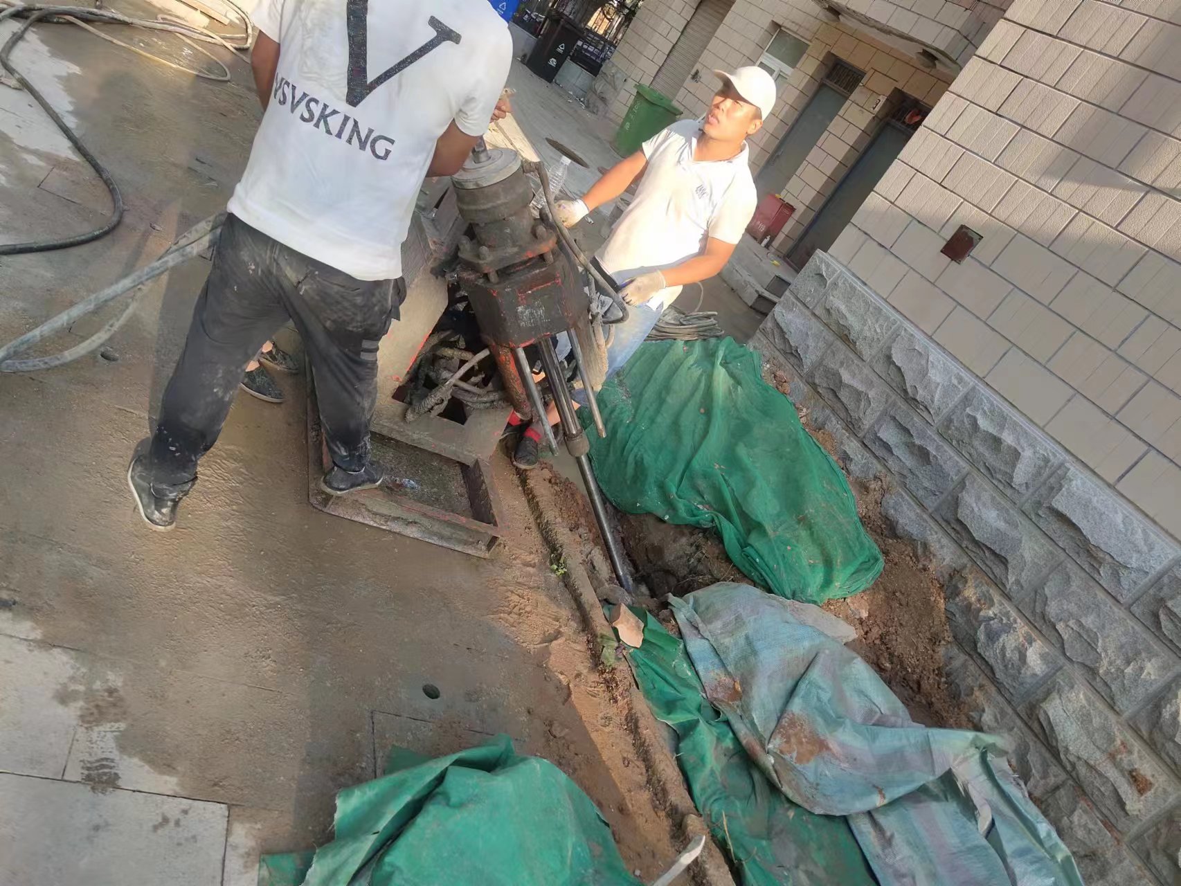 可克达拉建筑房屋地基沉降注浆加固顶升纠偏